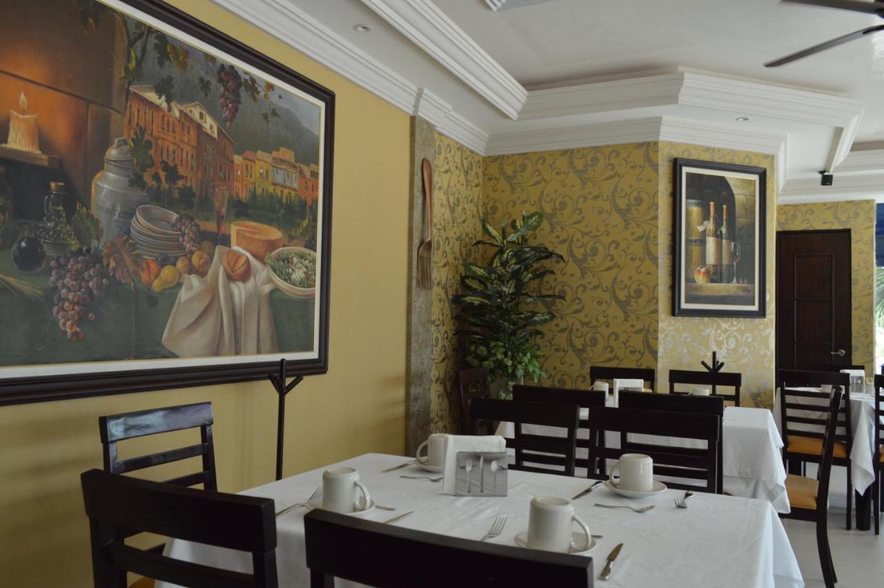 Hotel Villa Magna Poza Rica エクステリア 写真